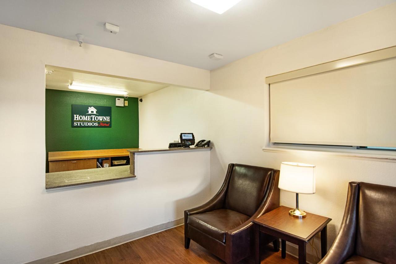 Hometowne Studios By Red Roof Colorado Springs - Airport Ngoại thất bức ảnh