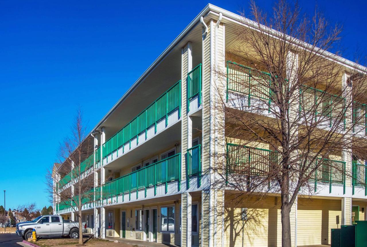 Hometowne Studios By Red Roof Colorado Springs - Airport Ngoại thất bức ảnh