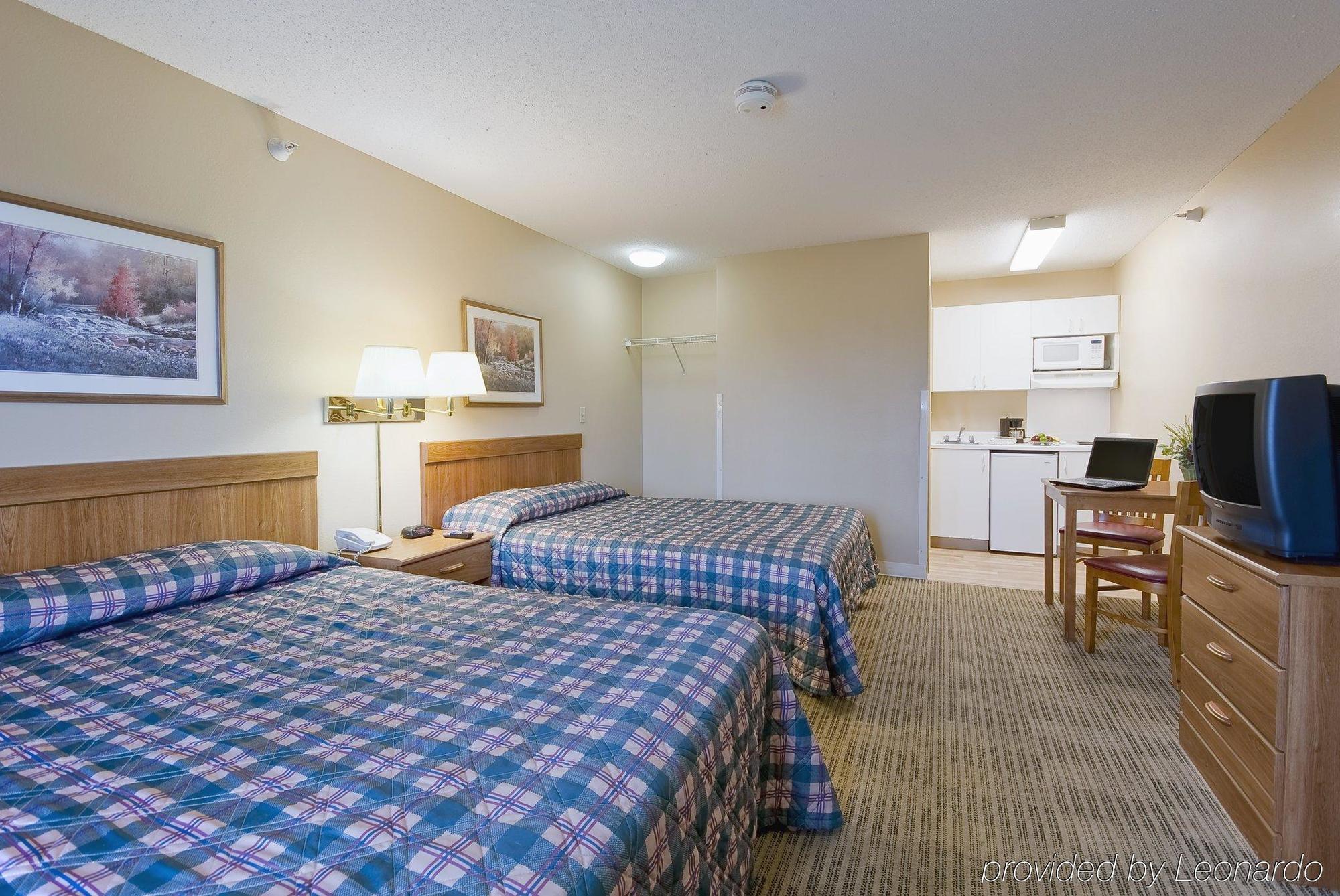 Hometowne Studios By Red Roof Colorado Springs - Airport Ngoại thất bức ảnh