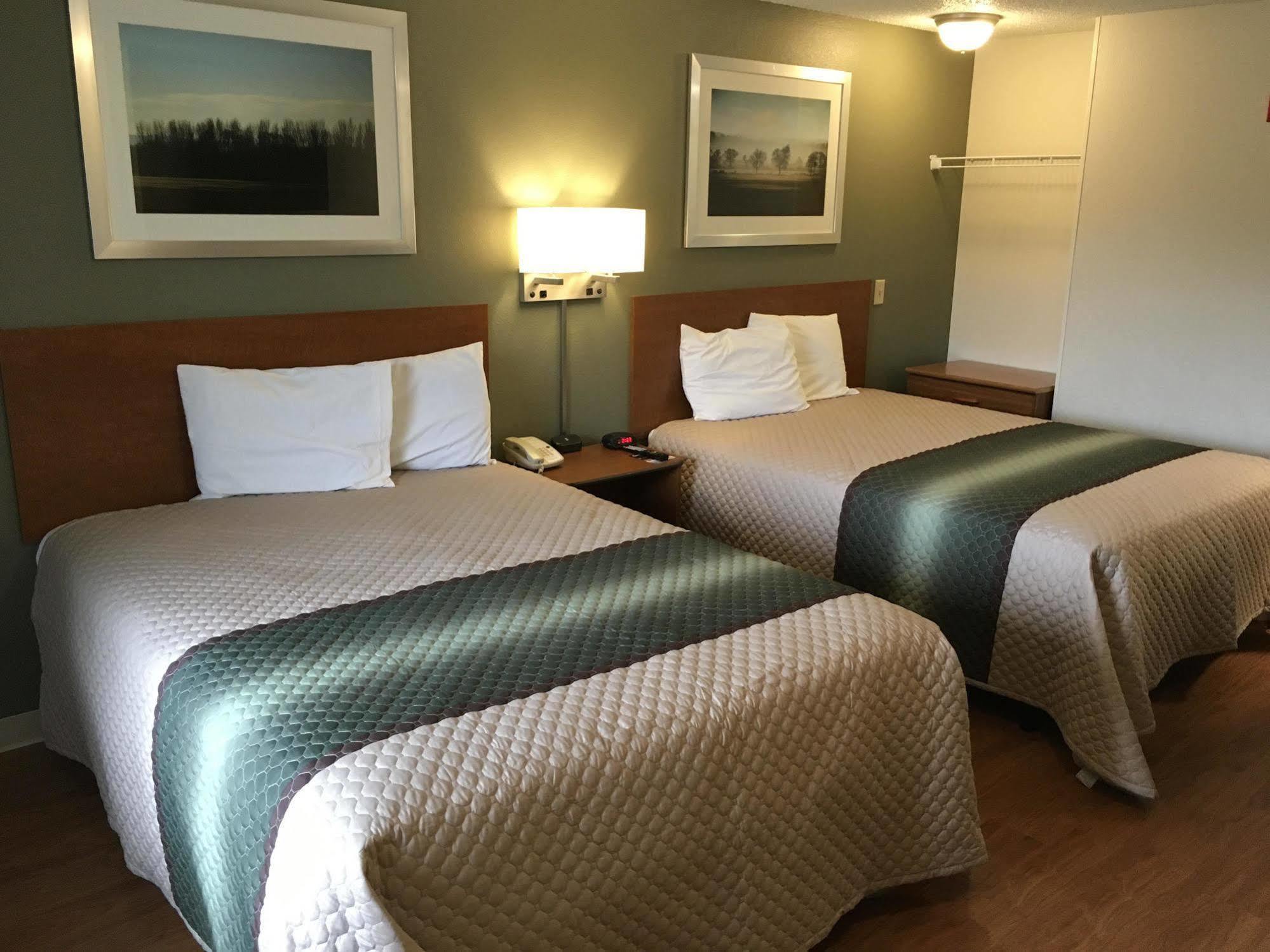 Hometowne Studios By Red Roof Colorado Springs - Airport Ngoại thất bức ảnh